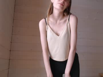 webcam girl princess__aurora capture image #3703171
