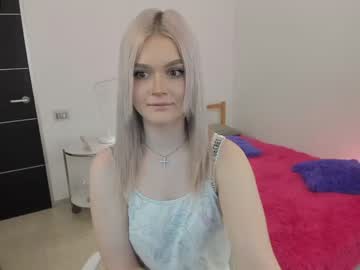 Cam for nikole_helly