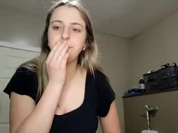 webcam girl allylottyy capture image #4014340