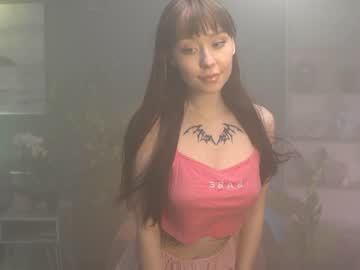 webcam girl ella_knockers_xl capture image #1989487