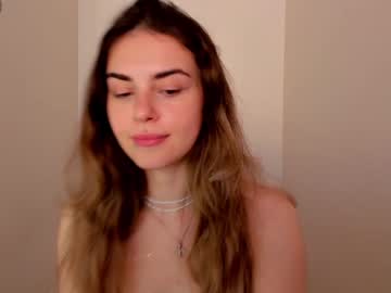 webcam girl emmycrystal_ capture image #4010925