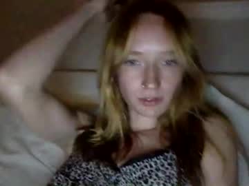 webcam girl littlee_redd capture image #4024141