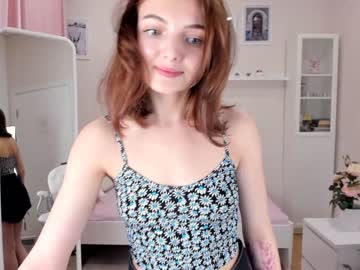 webcam girl whereweland capture image #3392831