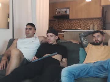 webcam man fratguysonline capture image #3758156
