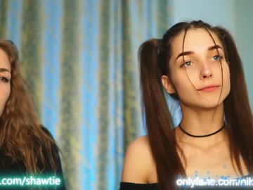 webcam girl angels_kiss capture image #285123