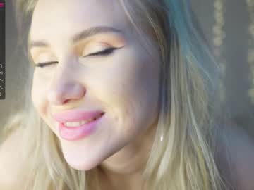 webcam girl pearl_blonde capture image #1233440