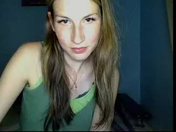 webcam girl evelyn_21_m capture image #3943872