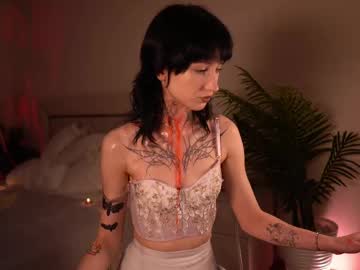 webcam girl carmilamoon capture image #4083213