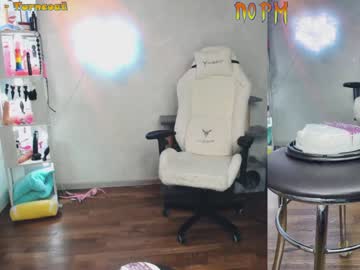 webcam girl _biscuitty capture image #2410690