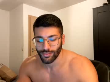 webcam man rogan1604 capture image #885776