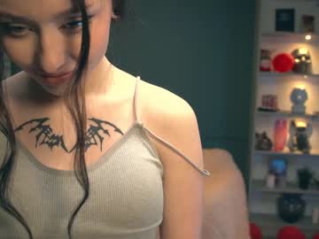 webcam girl ella_knockers capture image #1141207
