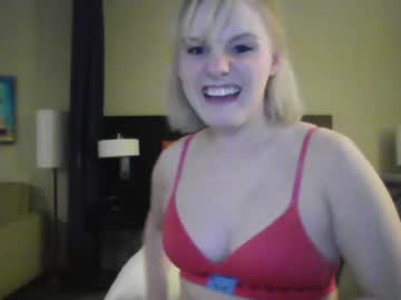 webcam girl cutiekatie3273 capture image #1232035