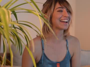 webcam girl lizmreow capture image #2251600