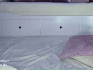 webcam girl roxy_blue_eyed_ capture image #1169967