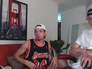 webcam man fratguysonline capture image #2655779