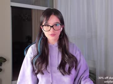 webcam girl aavee capture image #3302292