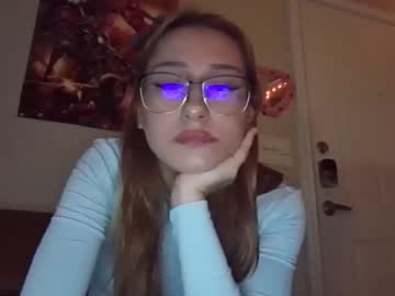 webcam girl madiosnrios capture image #4088087