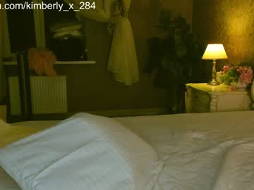 webcam girl queenafina capture image #253889