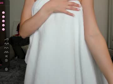 webcam girl kiska_queen capture image #3966940