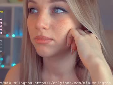 webcam girl mia_milagros capture image #1125651
