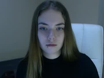 webcam girl zoey_deuttch capture image #3688942