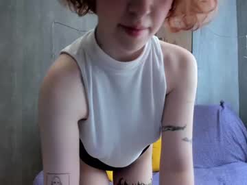 webcam girl lunapose capture image #2434160