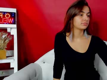 webcam girl sweetbrunettt capture image #1908380
