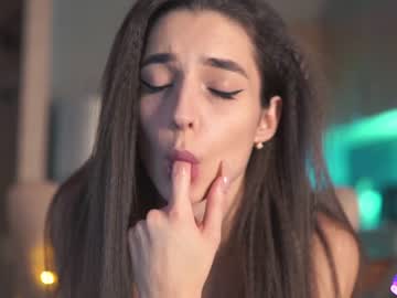 webcam girl angels_kiss capture image #3328910