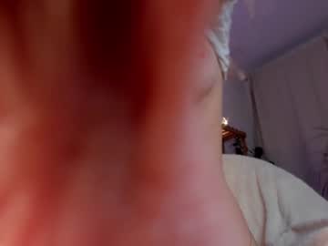webcam girl kiss__it__better capture image #3440707