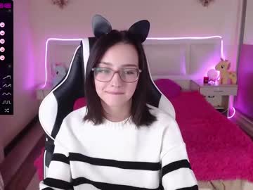 webcam girl queen_kitty1818 capture image #3217870
