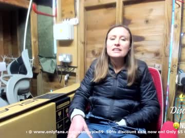 webcam girl eatmypie69 capture image #985332