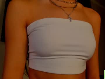 webcam girl amandamedrano capture image #3161119