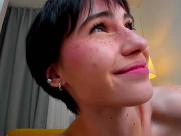 webcam girl helenblash capture image #3156414