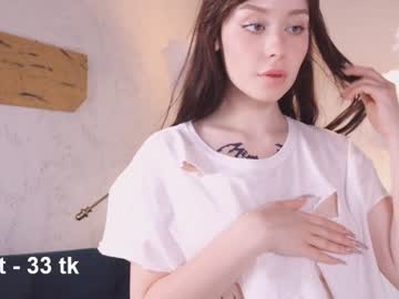 webcam girl ella_knockers_xl capture image #2133682