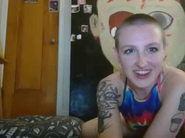webcam girl shavedheadgirl capture image #2734154