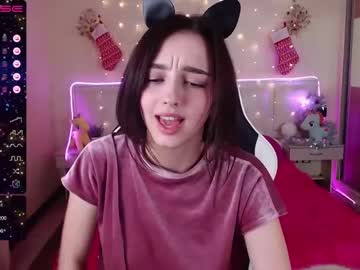 webcam girl queen_kitty1818 capture image #3354339