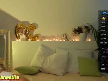 webcam girl maxwelljoella capture image #3194291