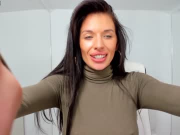 webcam girl ingridblondy94 capture image #2849340