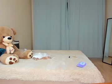 webcam girl yana_squrel_22 capture image #1063183