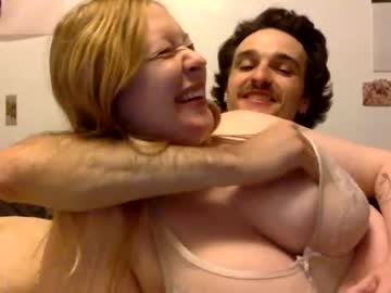 webcam couple wishingyouasafereturn capture image #2059942