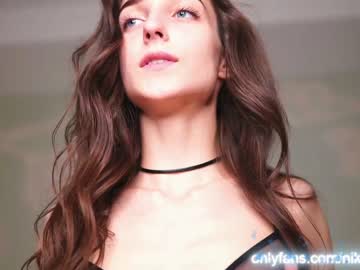 webcam girl angels_kiss capture image #320890