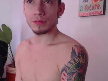webcam man fratguysonline capture image #3160004