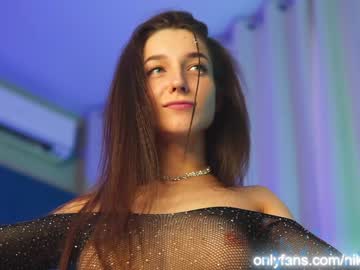 webcam girl angels_kiss capture image #1210173