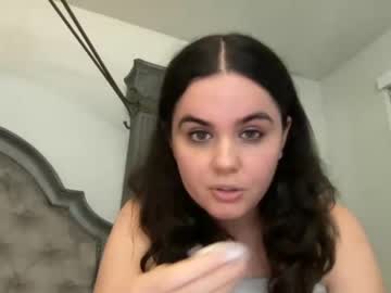 webcam girl gia_is_horny capture image #2863420
