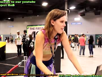 webcam couple honeyand_thebear capture image #2676137