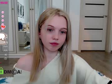 webcam girl small_blondee capture image #3360584