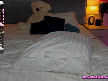 webcam girl your__voice capture image #2544133