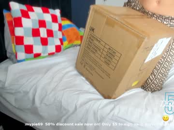 webcam girl eatmypie69 capture image #957027