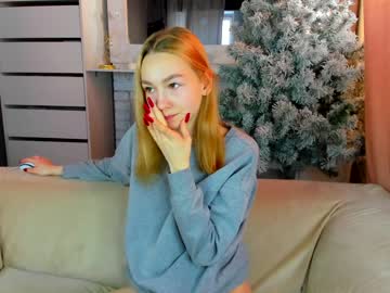 webcam girl blondylilu capture image #3337687