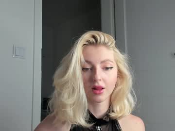 webcam girl yournaughtymiss capture image #2303339